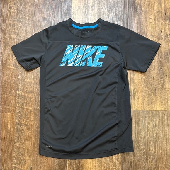 Nike Graphic Dri-Fit Tee Youth Large Black with Blue Nike Logo - Picture 1 of 3